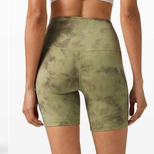 NWT lululemon align short diamond dye vista green